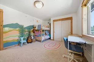 210 N Maple St, Sisters, OR 97759 - Photo 42