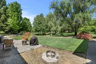 710 Debrick Way, Grants Pass, OR 97526 - Photo 40