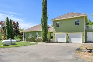710 Debrick Way, Grants Pass, OR 97526 - Photo 48