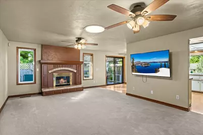 2962 Leonard Avenue, Medford, OR 97504 - Photo 8