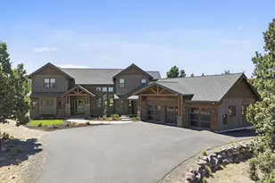 20055 Pacific Hts Rd, Bend, OR 97703 - Photo 4