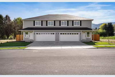 167 SE Champagne Court, Grants Pass, OR 97527 - Photo 2