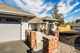 3740 SW 35th St, Redmond, OR 97756 - Photo 8