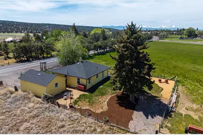 21298 SW Young Avenue, Bend, OR 97701 - Photo 24