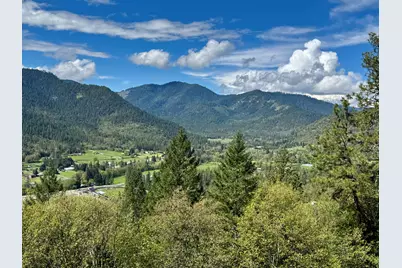 901 Manzanita Drive, Rogue River, OR 97537 - Photo 1