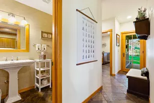 18829 Peony Pl, Bend, OR 97702 - Photo 32