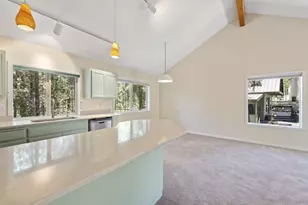 55681 Wagon Master Way, Bend, OR 97707 - Photo 6