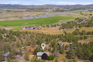 2158 NW Century Dr, Prineville, OR 97754 - Photo 2