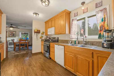 27233 Rocky Point Road, Klamath Falls, OR 97601 - Photo 14