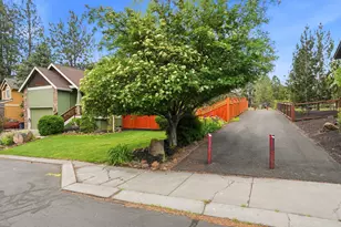 61153 Ridgewater Loop, Bend, OR 97702 - Photo 2