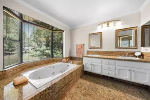 20430 Snowmass Ct, Bend, OR 97702 - Photo 38