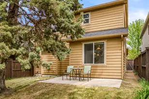 19737 Aspen Meadows Dr, Bend, OR 97702 - Photo 30
