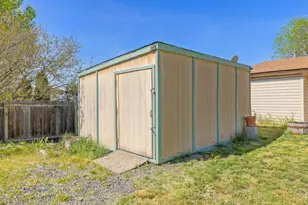 10521 Kincheloe Ave, Klamath Falls, OR 97603 - Photo 18