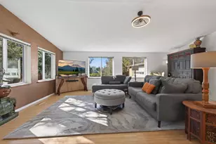 1624 SE Bronzewood Ave, Bend, OR 97702 - Photo 6
