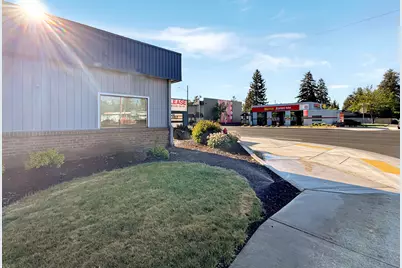 671 NE Greenwood Avenue #1, Bend, OR 97701 - Photo 22