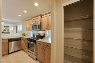 61138 SE Sydney Harbor Dr, Bend, OR 97702 - Photo 18