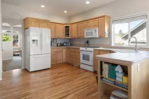 131 SE Airpark Dr, Bend, OR 97702 - Photo 12
