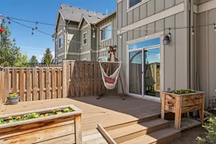 1035 SE Leonel Ln, Bend, OR 97702 - Photo 20