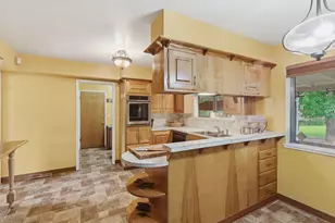 1195 E Park St, Grants Pass, OR 97527 - Photo 14