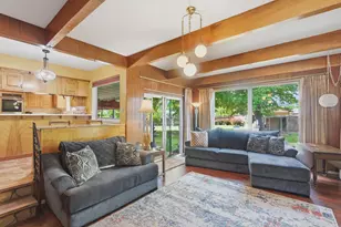 1195 E Park St, Grants Pass, OR 97527 - Photo 4