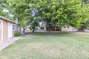 1195 E Park St, Grants Pass, OR 97527 - Photo 28