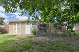 1195 E Park St, Grants Pass, OR 97527 - Photo 30