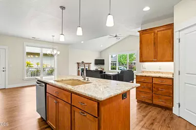 430 Bridge Creek Drive, Central Point, OR 97502 - Photo 26
