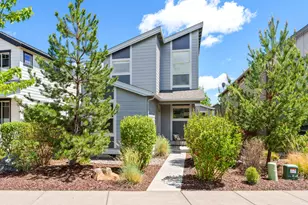 61070 SE Sydney Harbor Dr, Bend, OR 97702 - Photo 2