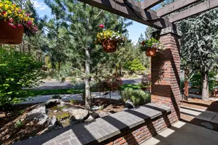 2563 NW Crossing Dr, Bend, OR 97703 - Photo 6