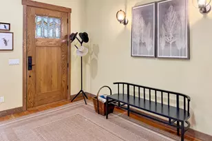 2563 NW Crossing Dr, Bend, OR 97703 - Photo 6