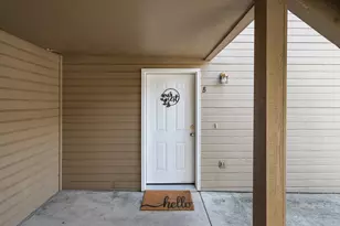 1990 Sky Park Dr, Medford, OR 97504 - Photo 16