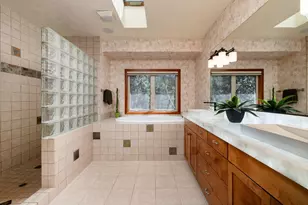 2590 NW Foley Ct, Bend, OR 97703 - Photo 26
