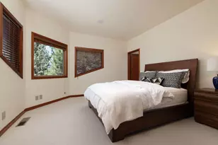 2590 NW Foley Ct, Bend, OR 97703 - Photo 30