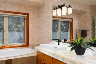 2590 NW Foley Ct, Bend, OR 97703 - Photo 28