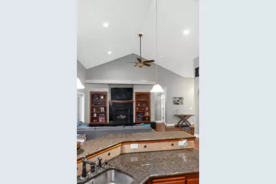 10421 Kestrel Road, Klamath Falls, OR 97601 - Photo 12