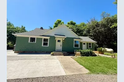377 Pelton Lane, Gold Hill, OR 97525 - Photo 2