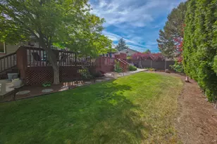 5625 Cherry Ln, Medford, OR 97504 - Photo 34