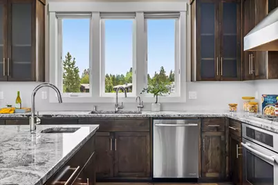 61636 Hosmer Lake Drive, Bend, OR 97702 - Photo 18