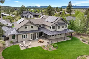 61636 Hosmer Lake Dr, Bend, OR 97702 - Photo 2