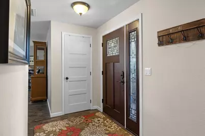 612 Vincent Avenue, Central Point, OR 97502 - Photo 4