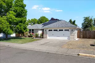 612 Vincent Ave, Central Point, OR 97502 - Photo 28