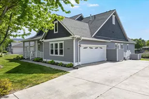 2929 Front St, Klamath Falls, OR 97601 - Photo 4