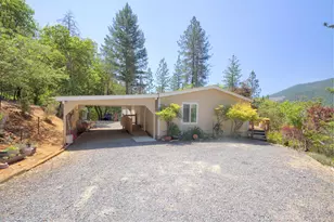 600 Manzanita Dr, Rogue River, OR 97537 - Photo 2