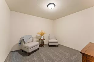 171 SE Champagne Ct, Grants Pass, OR 97527 - Photo 26