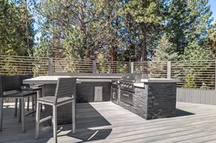 3795 NW Summerfield Rd, Bend, OR 97703 - Photo 34