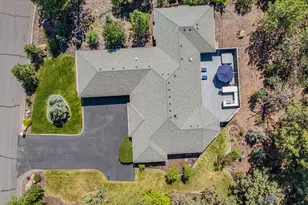 3795 NW Summerfield Rd, Bend, OR 97703 - Photo 2