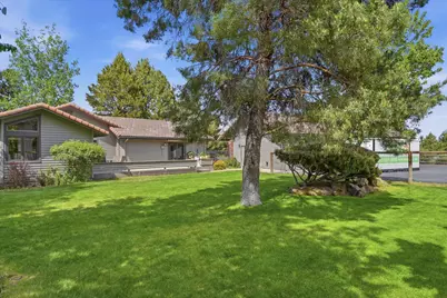 20407 Pine Vista Drive, Bend, OR 97702 - Photo 44