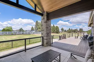 61885 Ward Rd, Bend, OR 97702 - Photo 38