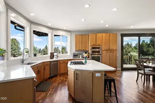 61885 Ward Rd, Bend, OR 97702 - Photo 16