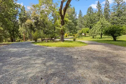 4280 Lower Wolf Creek Road, Wolf Creek, OR 97497 - Photo 32